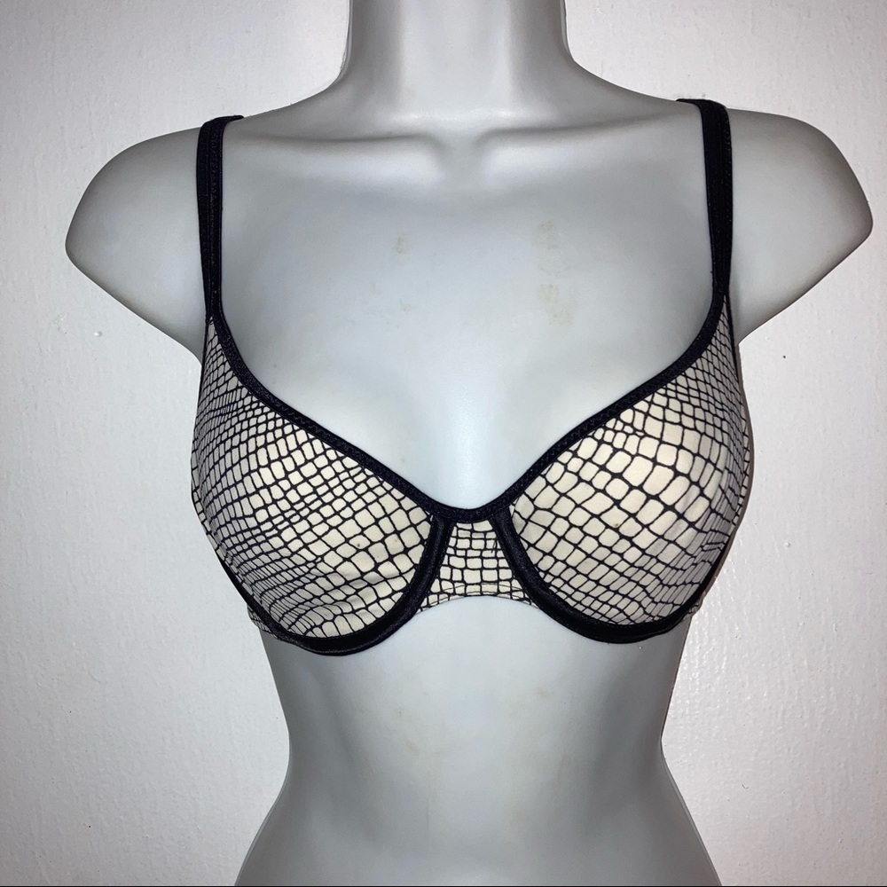 Wonderbra Underwire No Padding Bra 34B Off White Black